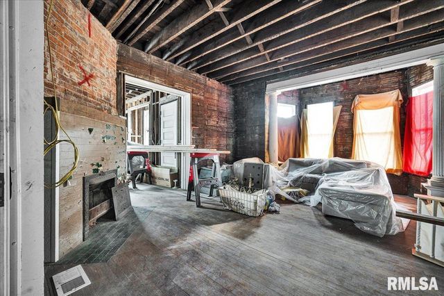 401 W ARMSTRONG Avenue, Peoria, IL 61604