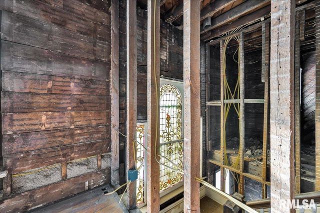 401 W ARMSTRONG Avenue, Peoria, IL 61604