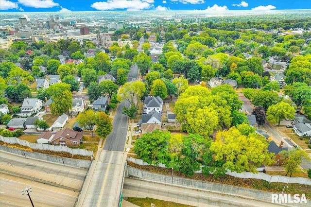 401 W ARMSTRONG Avenue, Peoria, IL 61604