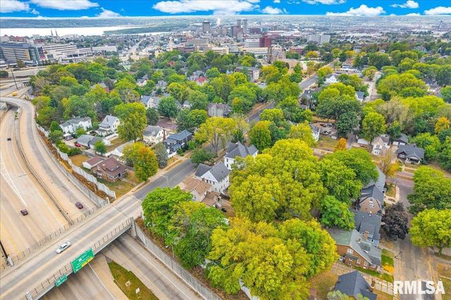 401 W ARMSTRONG Avenue, Peoria, IL 61604