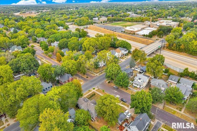 401 W ARMSTRONG Avenue, Peoria, IL 61604