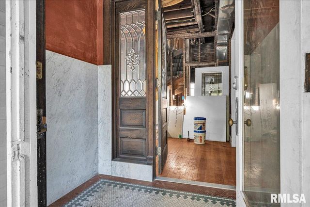 401 W ARMSTRONG Avenue, Peoria, IL 61604