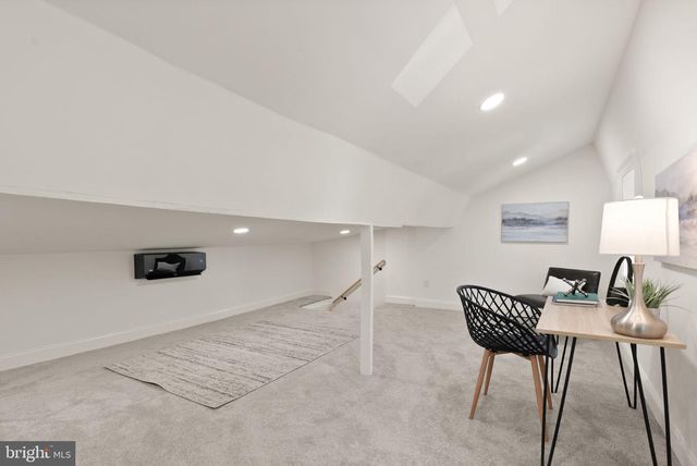 1818 KENYON ST NW, Washington, DC 20010