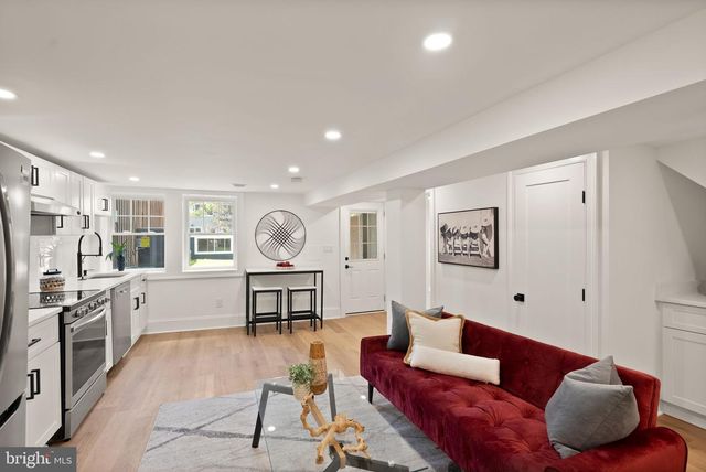 1818 KENYON ST NW, Washington, DC 20010