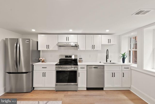 1818 KENYON ST NW, Washington, DC 20010