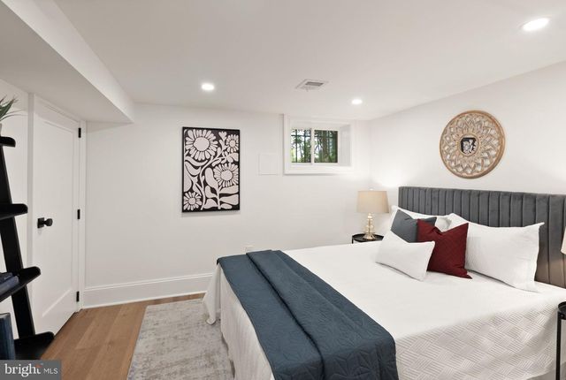 1818 KENYON ST NW, Washington, DC 20010