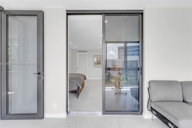 20441 NE 30th Ave 424-9, Aventura, FL 33180