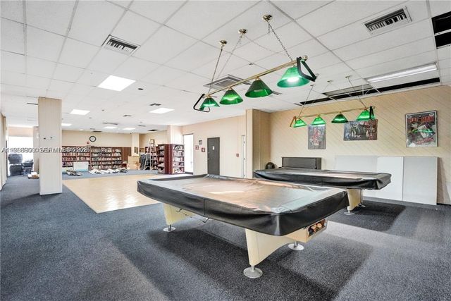 20441 NE 30th Ave 424-9, Aventura, FL 33180