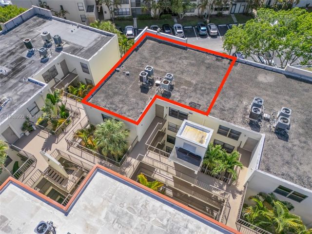 20441 NE 30th Ave 424-9, Aventura, FL 33180