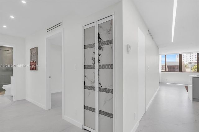 20441 NE 30th Ave 424-9, Aventura, FL 33180