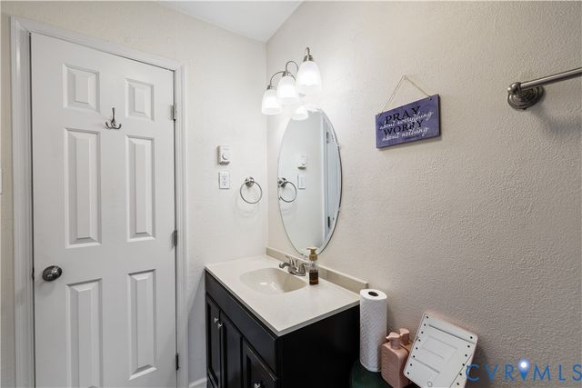 20108 Eugene Dr, Sutherland, VA 23885