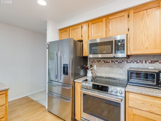 1675 Sw BONNIE JEAN Pl, Mc Minnville, OR 97128