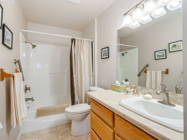 1675 Sw BONNIE JEAN Pl, Mc Minnville, OR 97128