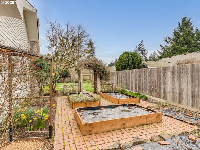 1675 Sw BONNIE JEAN Pl, Mc Minnville, OR 97128