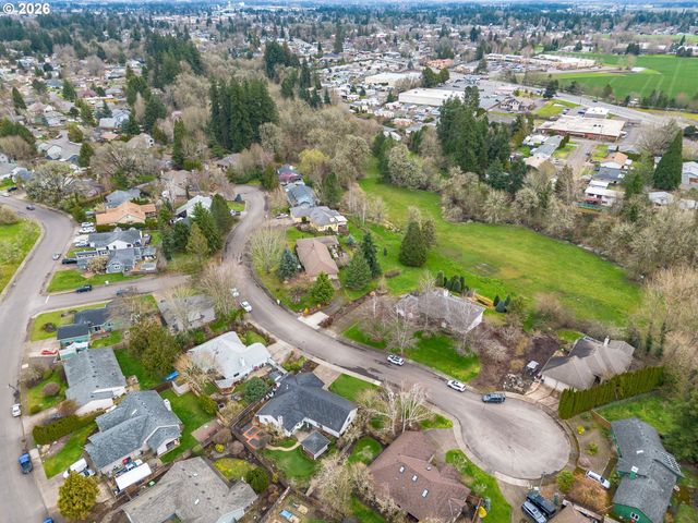 1675 Sw BONNIE JEAN Pl, Mc Minnville, OR 97128