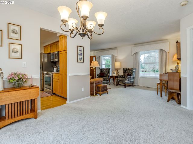 1675 Sw BONNIE JEAN Pl, Mc Minnville, OR 97128