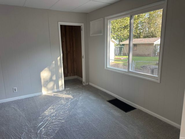 1110 Brookside Drive, Evansville, IN 47714