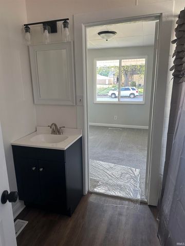 1110 Brookside Drive, Evansville, IN 47714