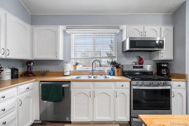 3699 S Zeno Way, Aurora, CO 80013