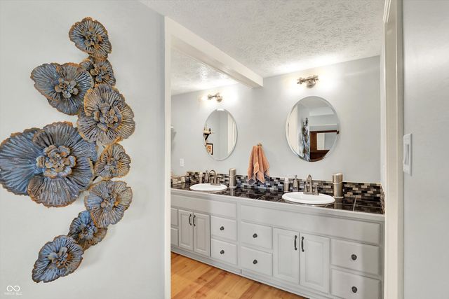 104 Knoll Court C, Noblesville, IN 46062