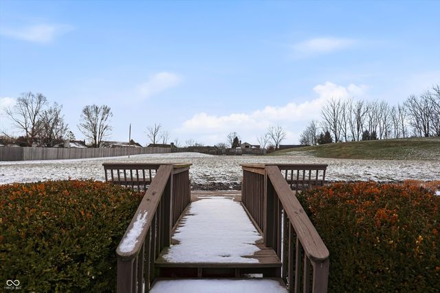 104 Knoll Court C, Noblesville, IN 46062