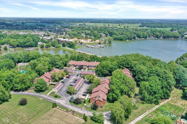 104 Knoll Court C, Noblesville, IN 46062