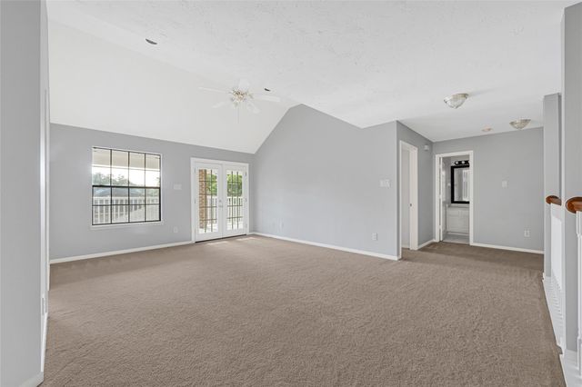 202 Cascade Pines Drive, Houston, TX 77049
