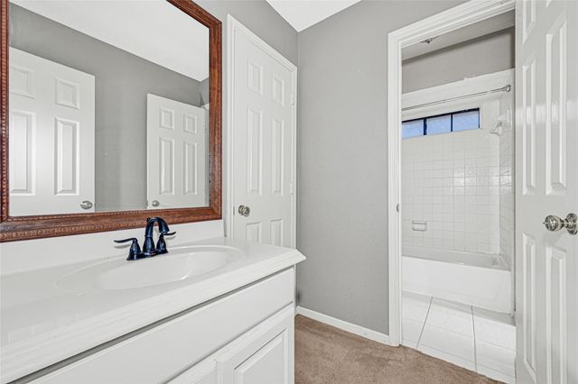 202 Cascade Pines Drive, Houston, TX 77049