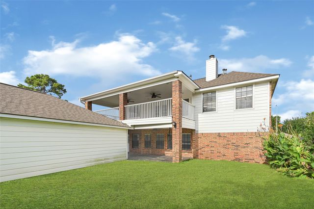 202 Cascade Pines Drive, Houston, TX 77049