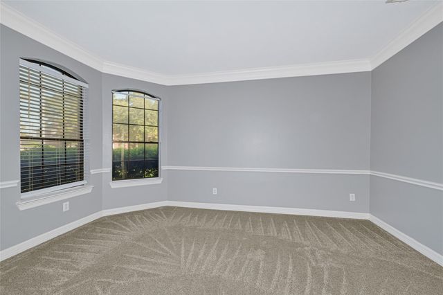 202 Cascade Pines Drive, Houston, TX 77049