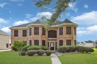 202 Cascade Pines Drive, Houston, TX 77049