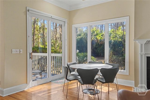 6 Oak Glade Court, Savannah, GA 31411