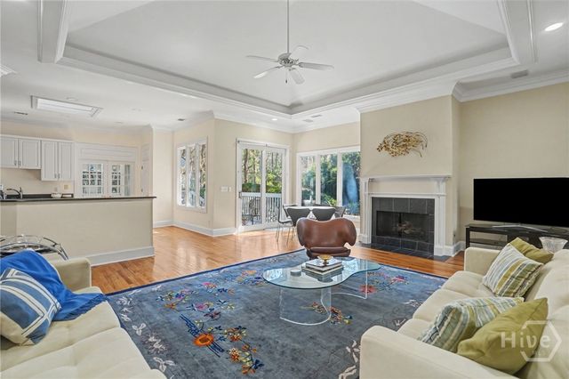 6 Oak Glade Court, Savannah, GA 31411