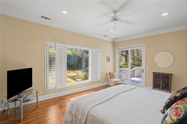 6 Oak Glade Court, Savannah, GA 31411