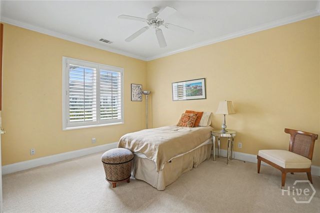 6 Oak Glade Court, Savannah, GA 31411