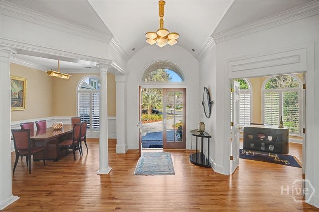 6 Oak Glade Court, Savannah, GA 31411