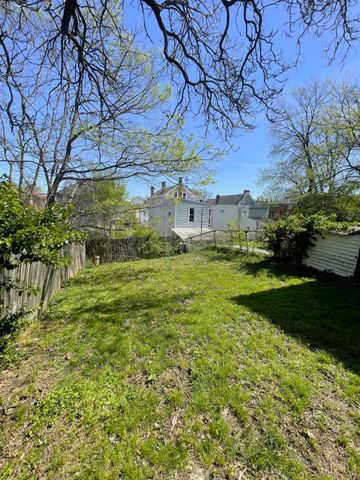 1236 First Avenue, Cincinnati, OH 45205