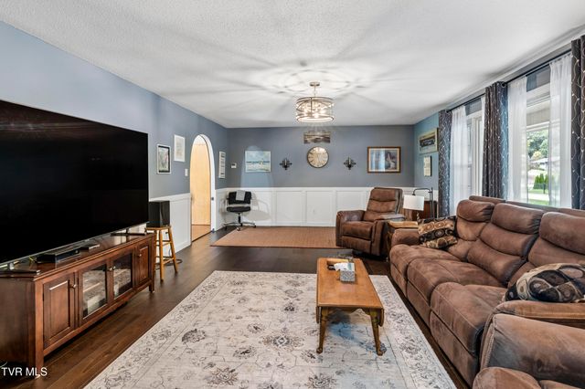 146 Collingwood Drive, Bristol, TN 37620