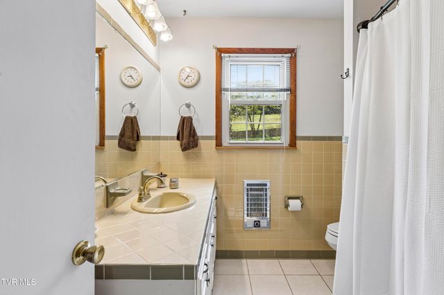 146 Collingwood Drive, Bristol, TN 37620