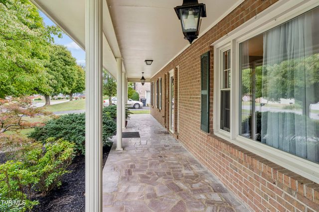 146 Collingwood Drive, Bristol, TN 37620