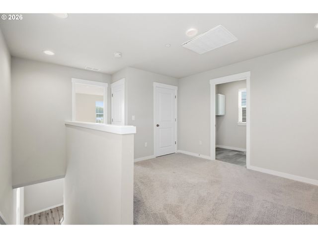 501 N RUSSET Pl, Ridgefield, WA 98642