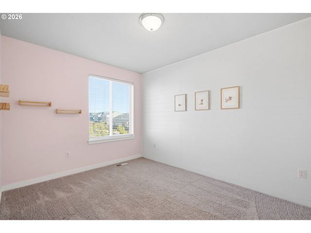 501 N RUSSET Pl, Ridgefield, WA 98642