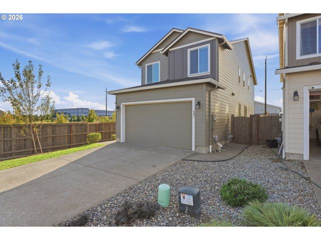 501 N RUSSET Pl, Ridgefield, WA 98642