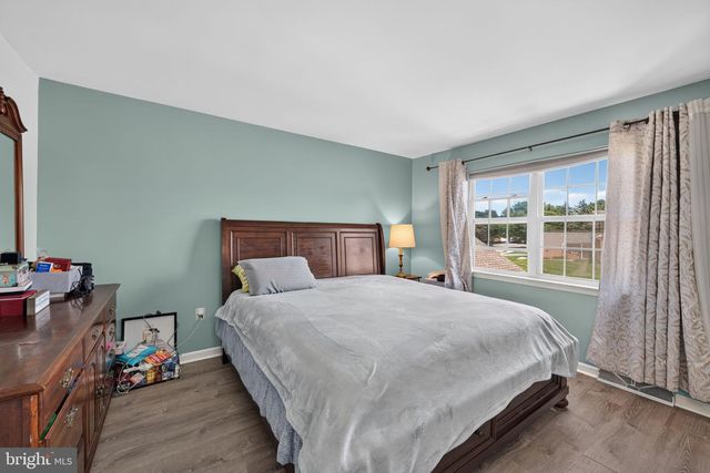 207 PINE BRIDGE LN, Lancaster, PA 17603