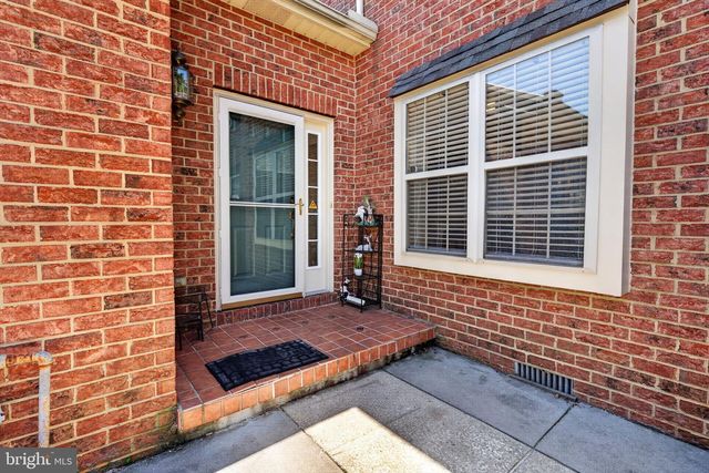 207 PINE BRIDGE LN, Lancaster, PA 17603