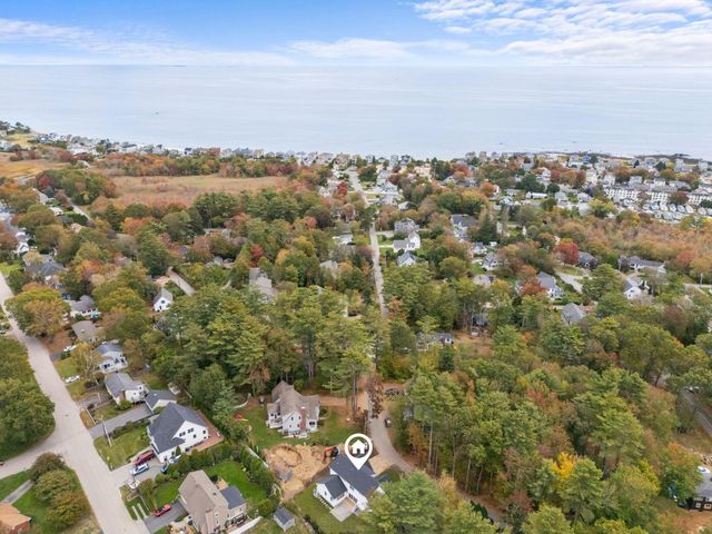 16 Briar Road, Hampton, NH 03842