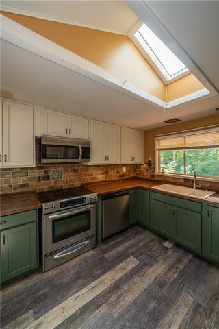 712 Peach Orchard Drive, Dayton, OH 45449