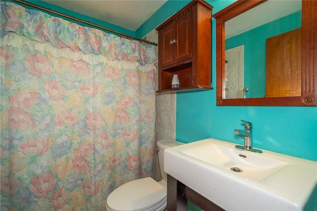 712 Peach Orchard Drive, Dayton, OH 45449