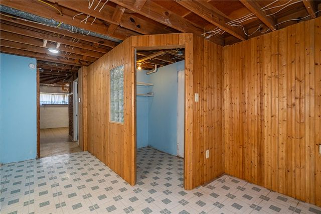 712 Peach Orchard Drive, Dayton, OH 45449