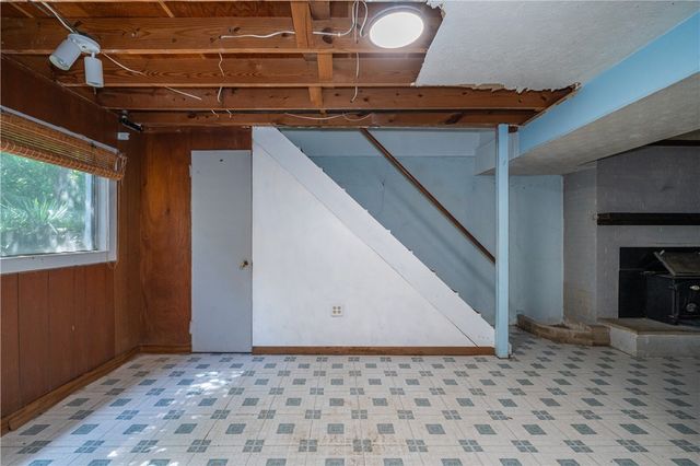 712 Peach Orchard Drive, Dayton, OH 45449